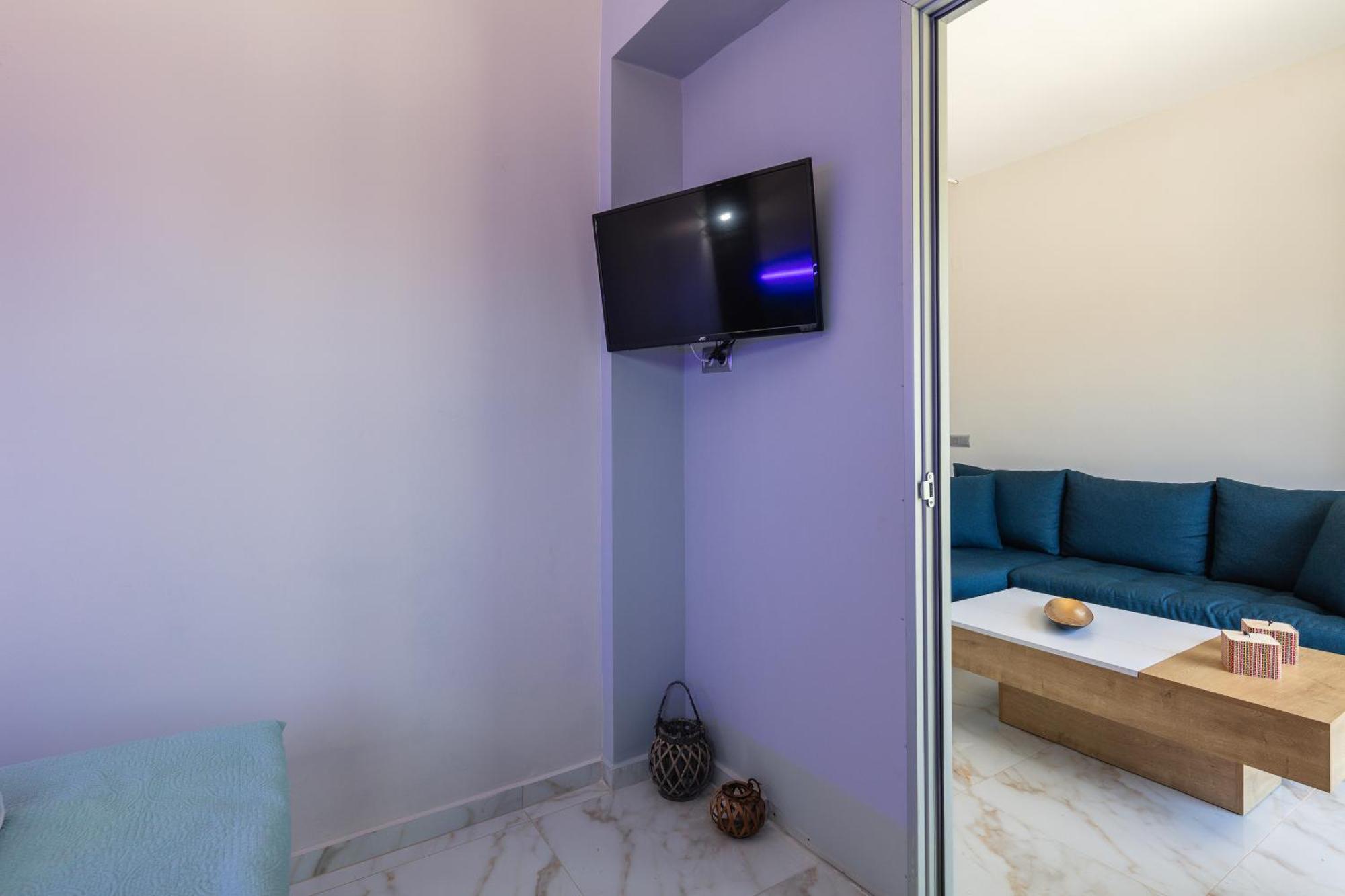 Hotel Iosifina, 80 Metres From Episkopi Beach! Dhramia Bilik gambar