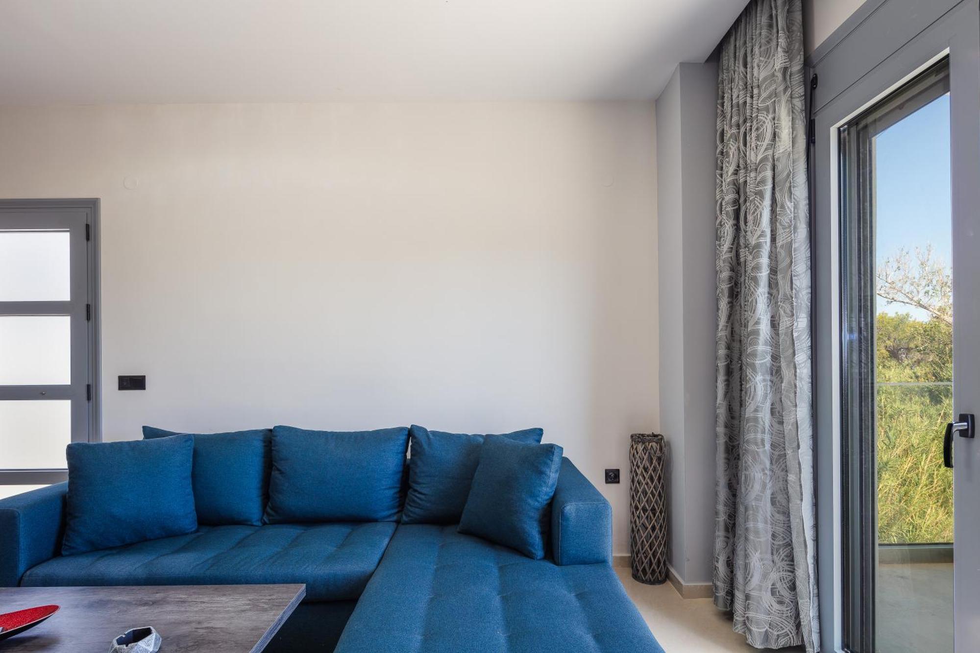 Hotel Iosifina, 80 Metres From Episkopi Beach! Dhramia Bilik gambar