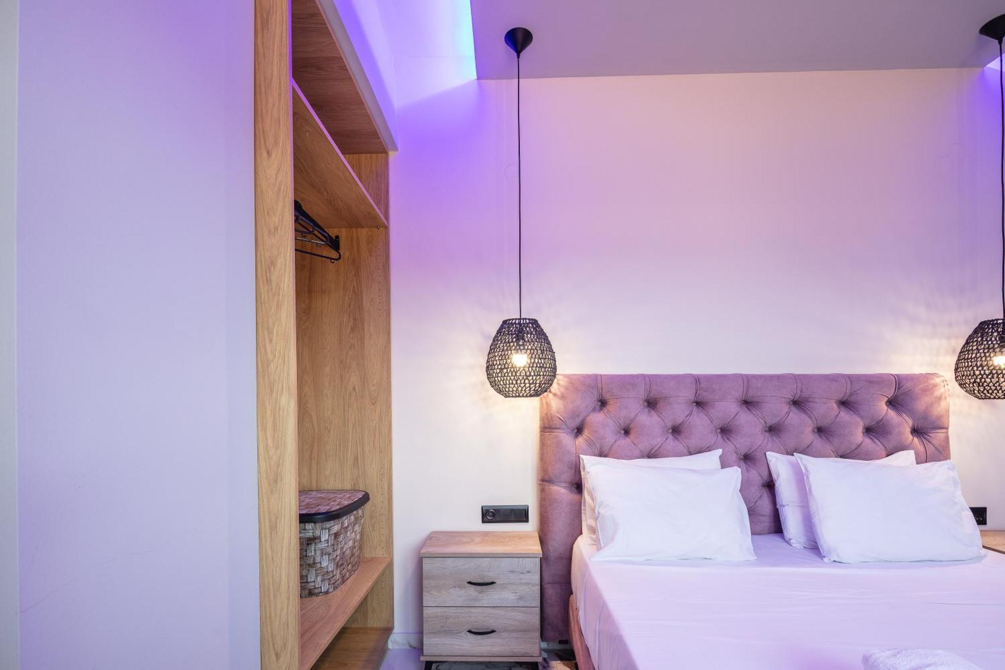Hotel Iosifina, 80 Metres From Episkopi Beach! Dhramia Bilik gambar