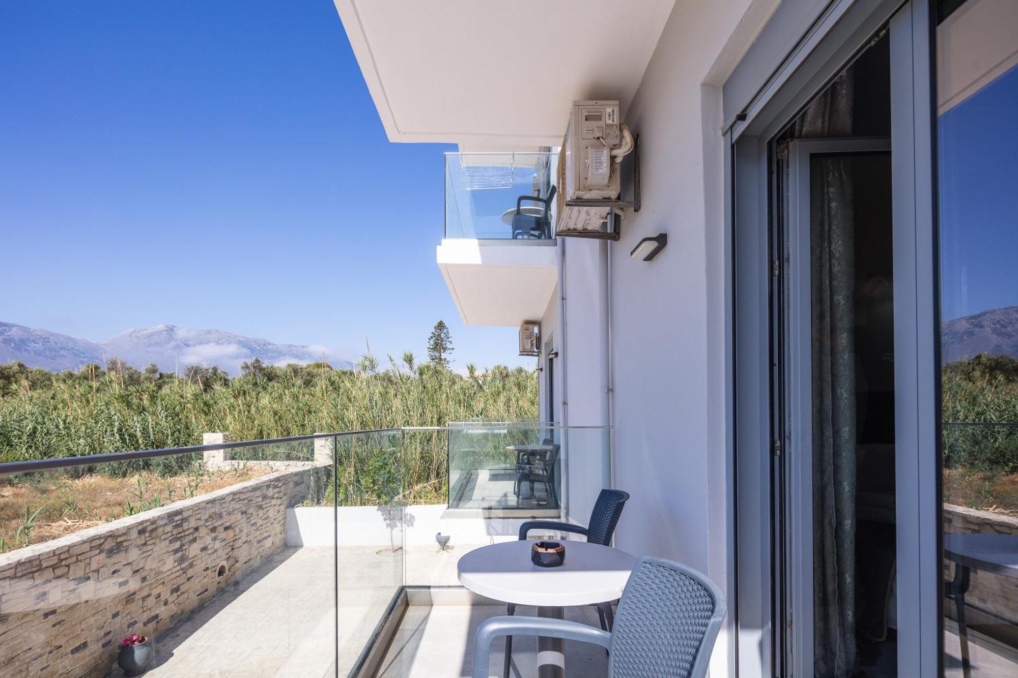 Hotel Iosifina, 80 Metres From Episkopi Beach! Dhramia Luaran gambar